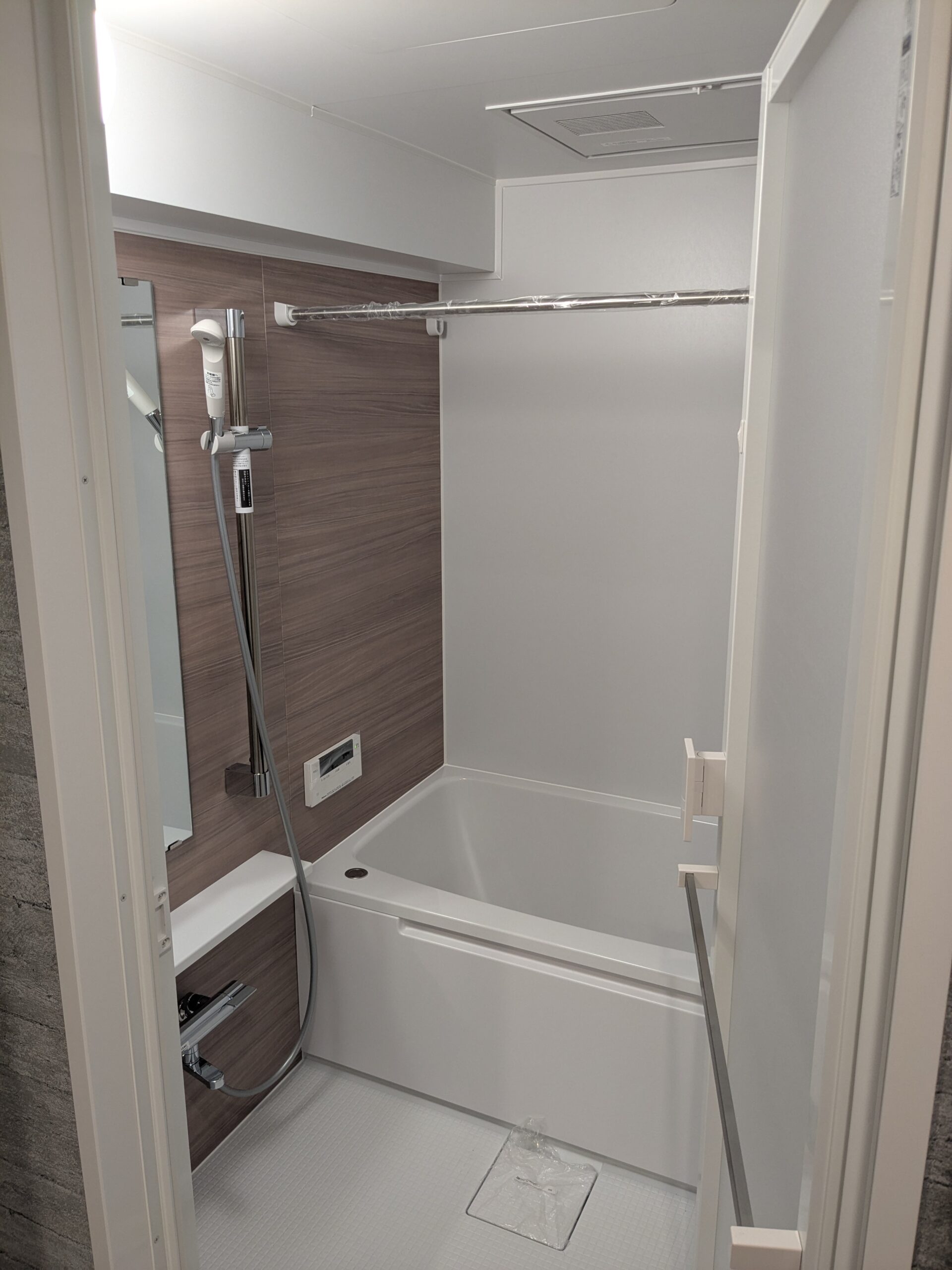 くすみブルーが映える-小上がりのある家- ｜ 中野区　アズ建設施工事例ギャラリー