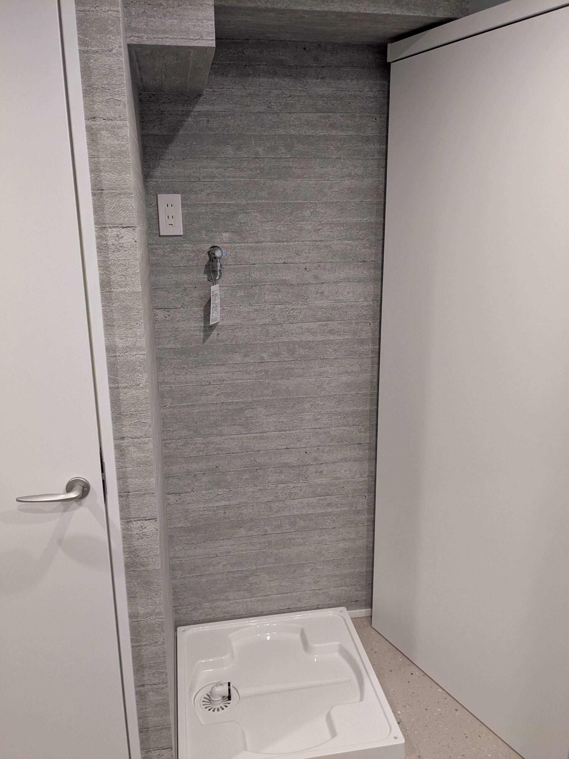 くすみブルーが映える-小上がりのある家- ｜ 中野区　アズ建設施工事例ギャラリー