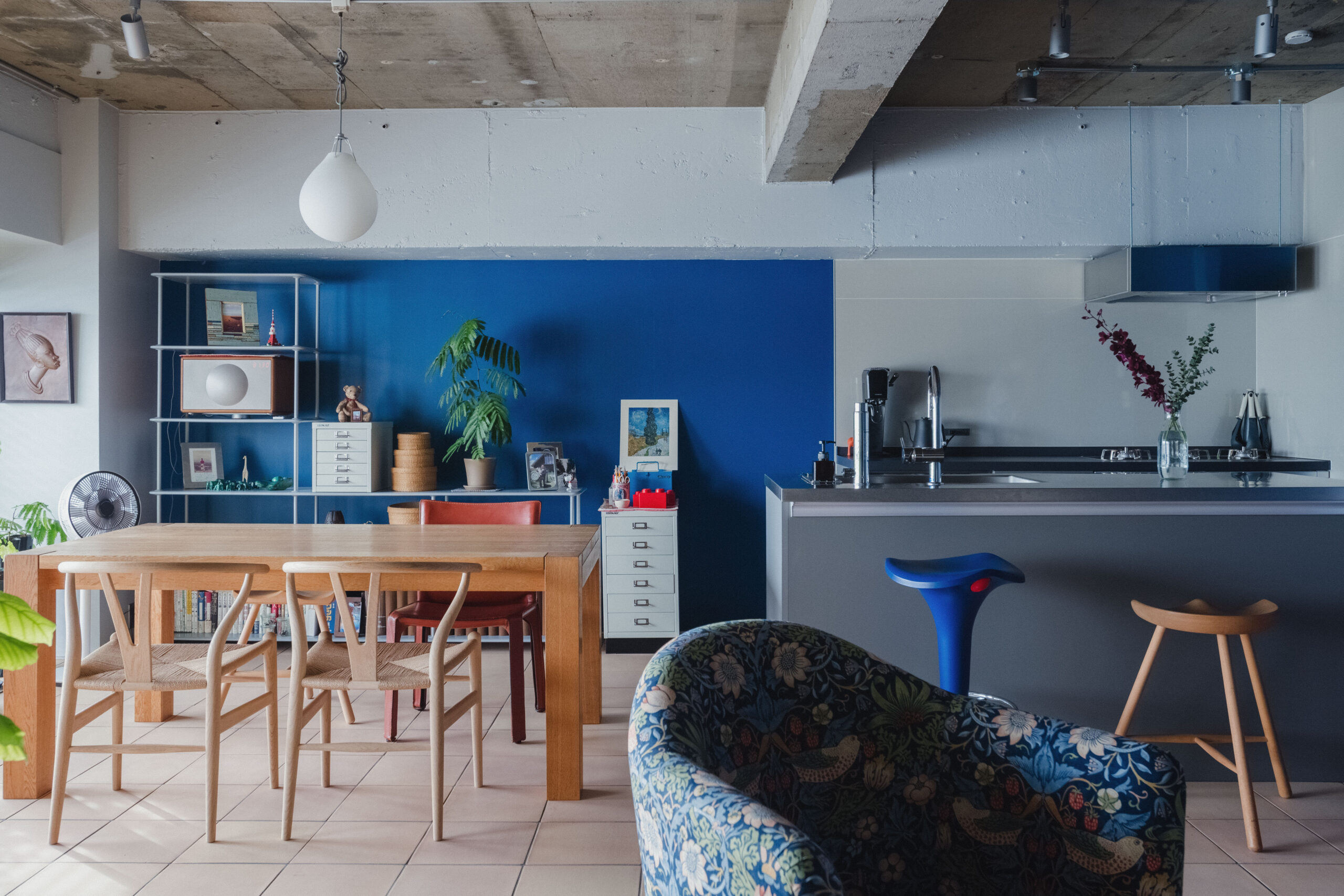 ヴィンテージにひかるディープブルー -テラコッタの家- | 目黒区　アズ建設施工事例ギャラリー