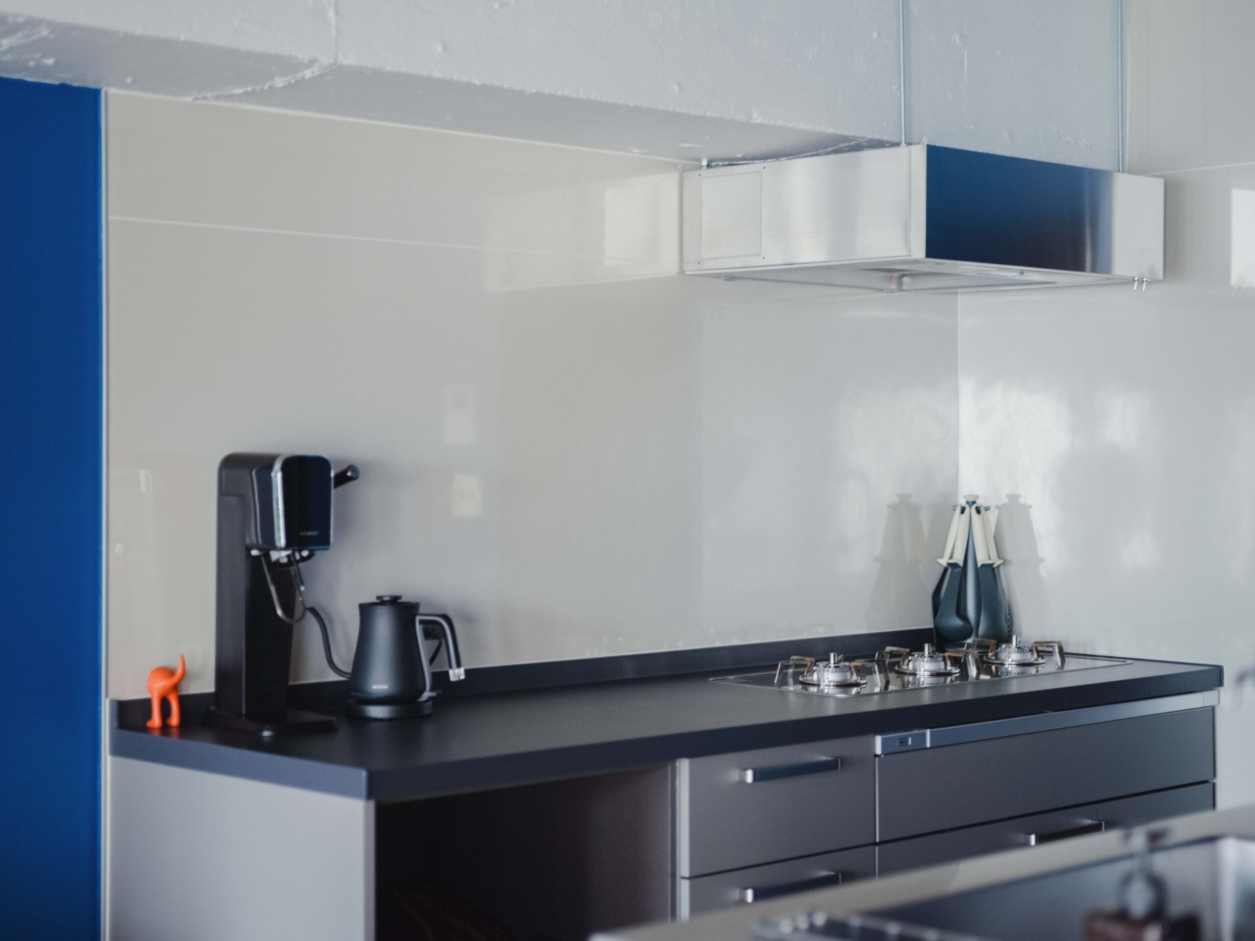 ヴィンテージにひかるディープブルー -テラコッタの家- | 目黒区　アズ建設施工事例ギャラリー