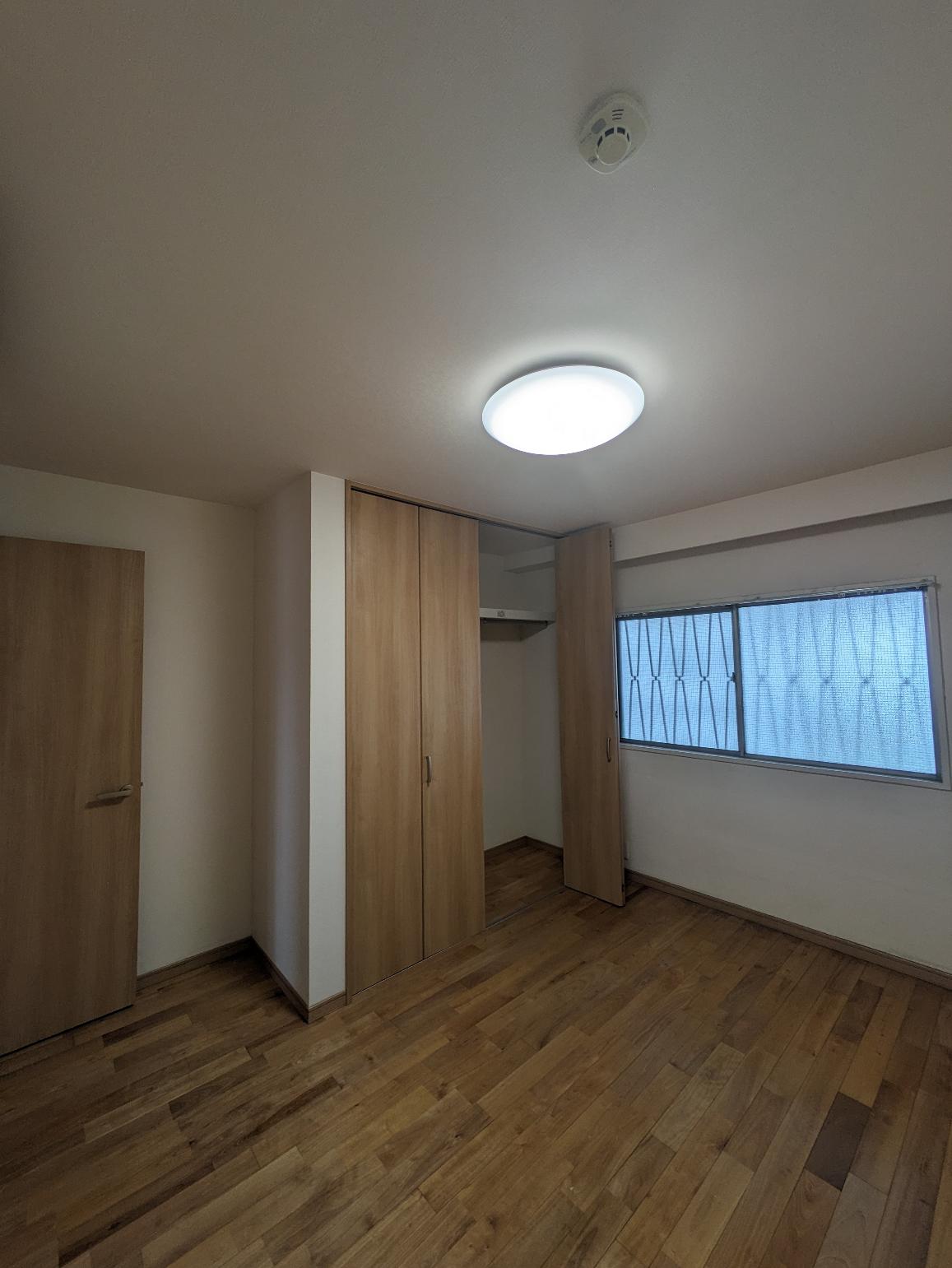 ヴィンテージにひかるディープブルー -テラコッタの家- | 目黒区　リノベーション前