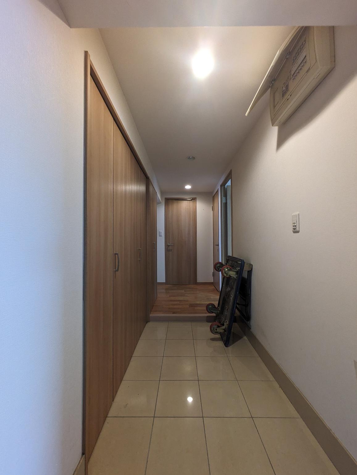 ヴィンテージにひかるディープブルー -テラコッタの家- | 目黒区　リノベーション前